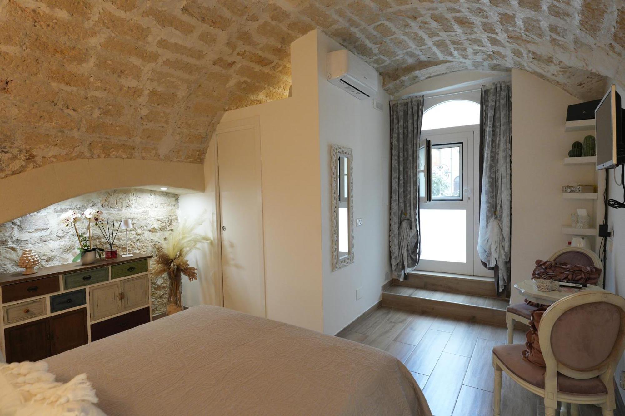 Soleil Guest House Бари Екстериор снимка